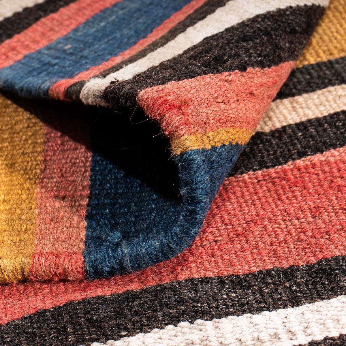 Tapis Kelim - Vieux carré - 140 x 130 cm - multicolore