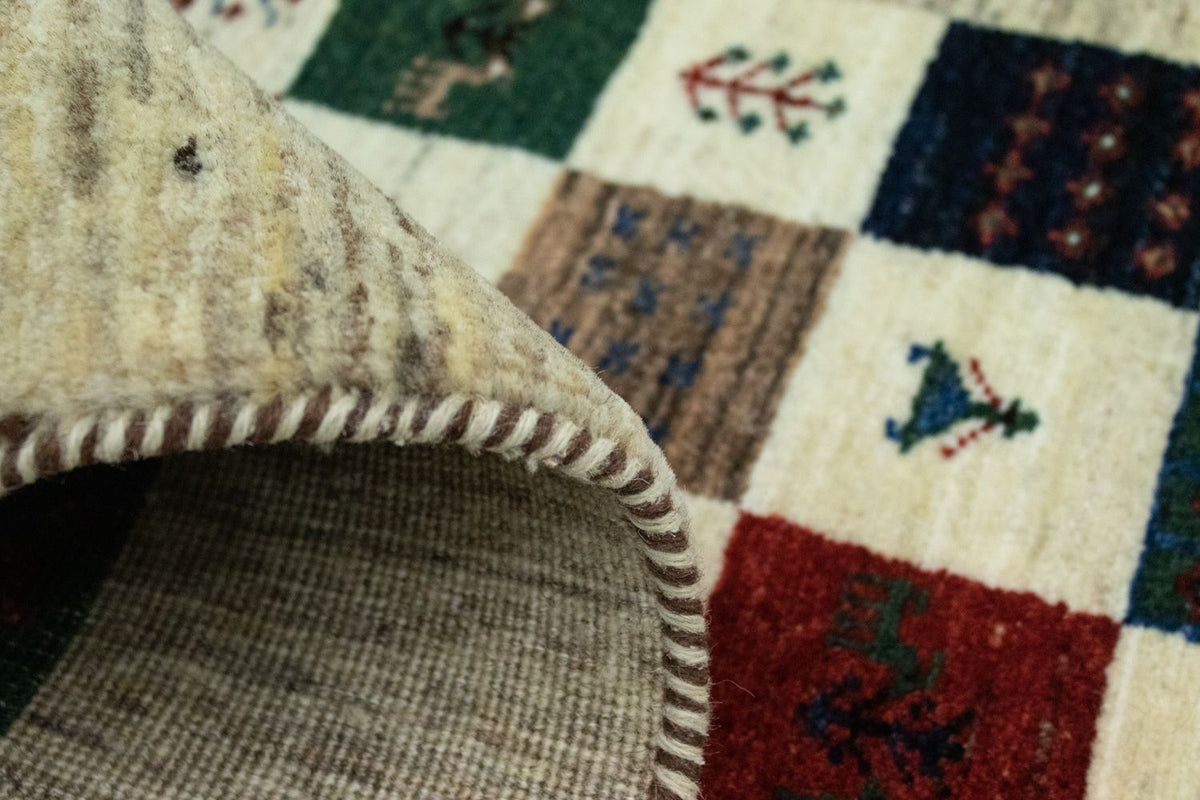 Tapis Gabbeh - Loribaft Persan - 124 x 83 cm - colorée