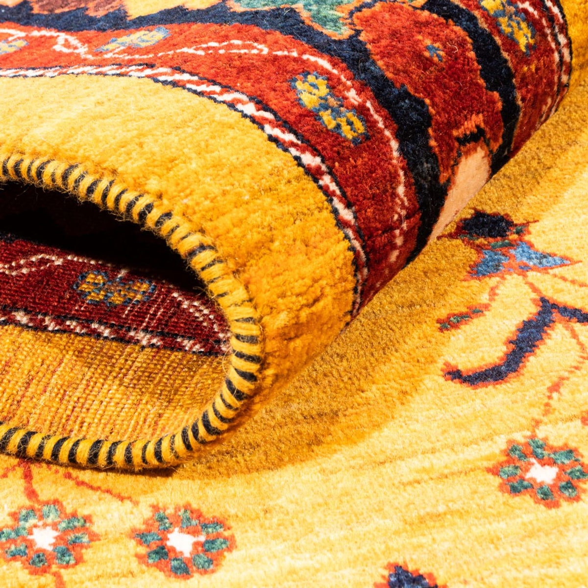 Tapis Gabbeh - Persan - 198 x 149 cm - or