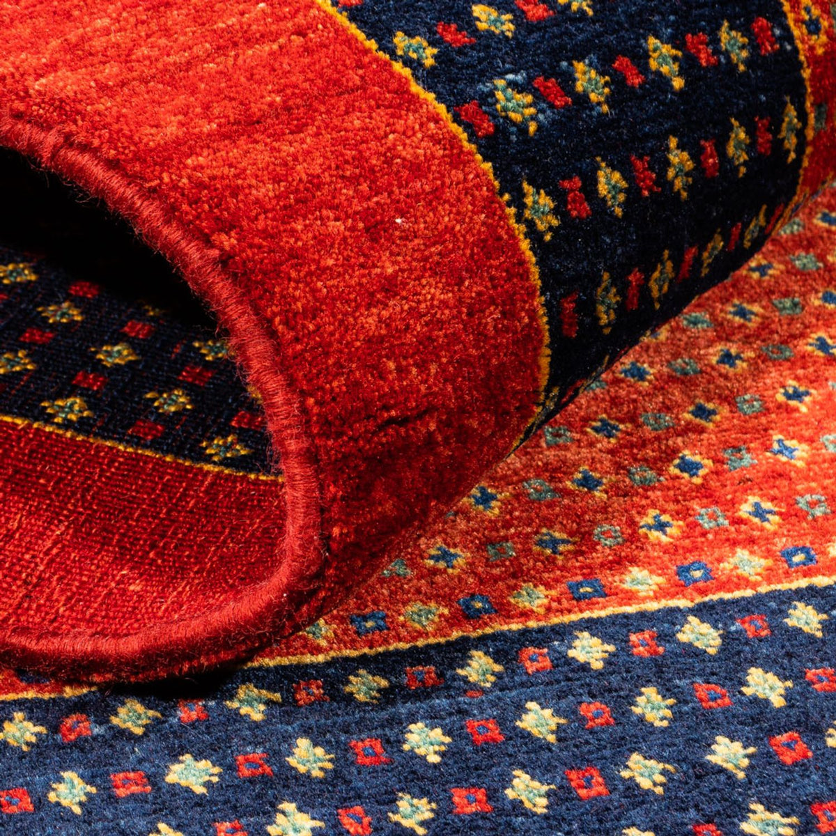 Tapis Gabbeh - Persan - 165 x 118 cm - rouge