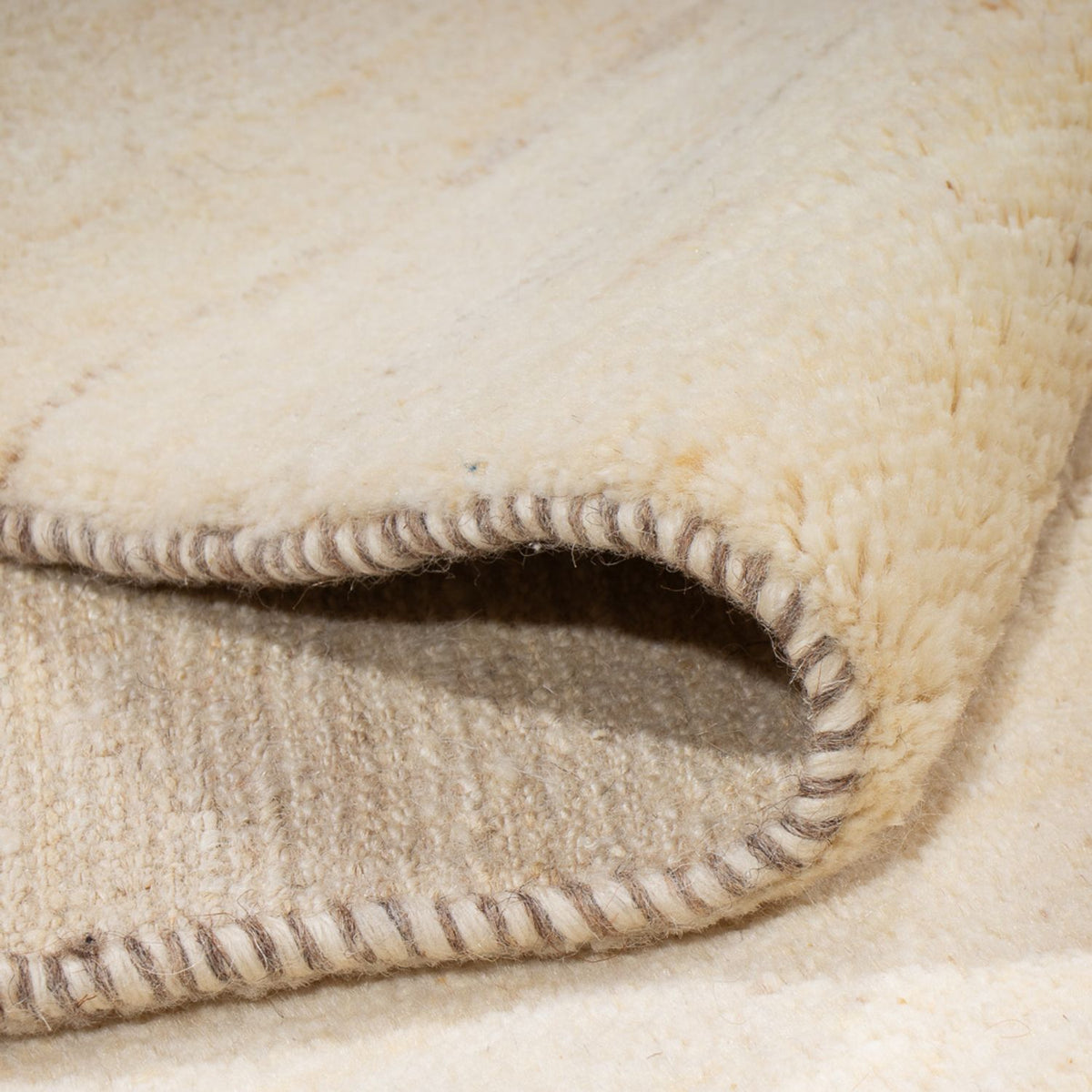 Tapis Gabbeh - Persan - 246 x 175 cm - beige clair