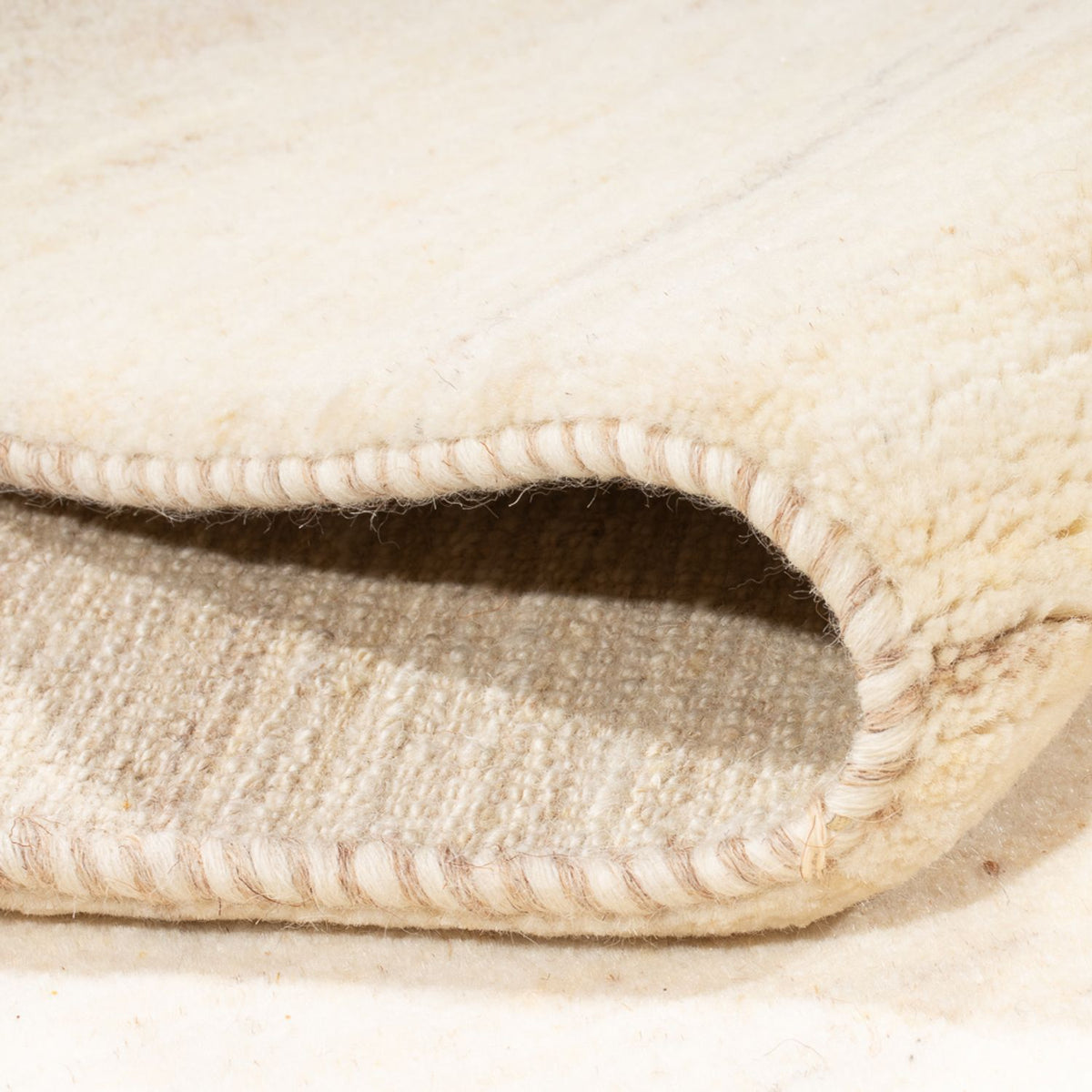 Tapis Gabbeh - Persan - 243 x 172 cm - blanc naturel