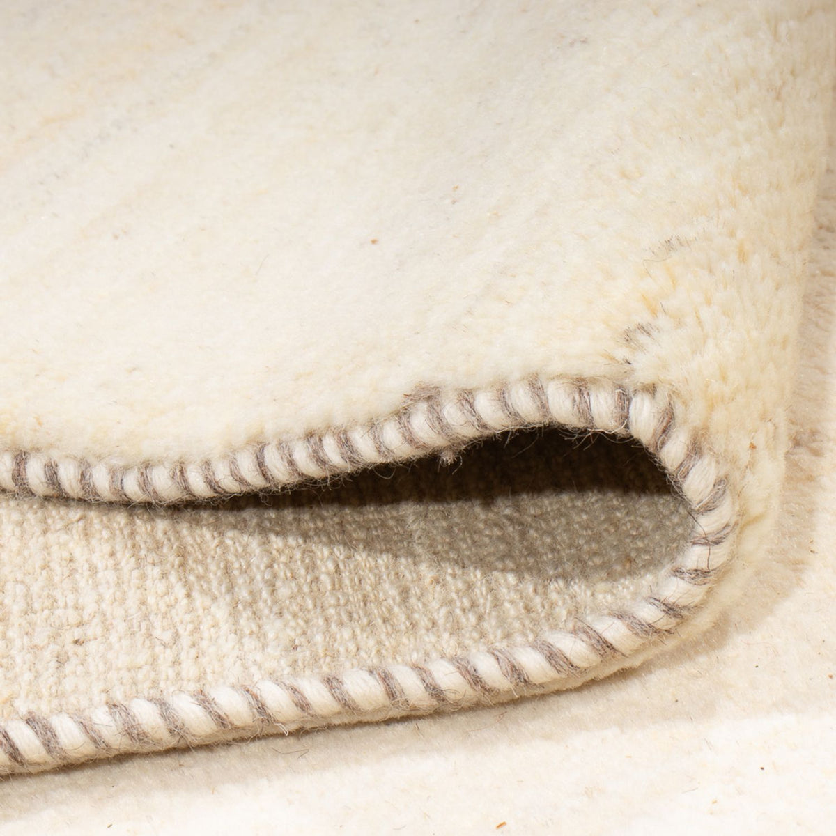 Tapis Gabbeh - Persan - 245 x 174 cm - beige clair