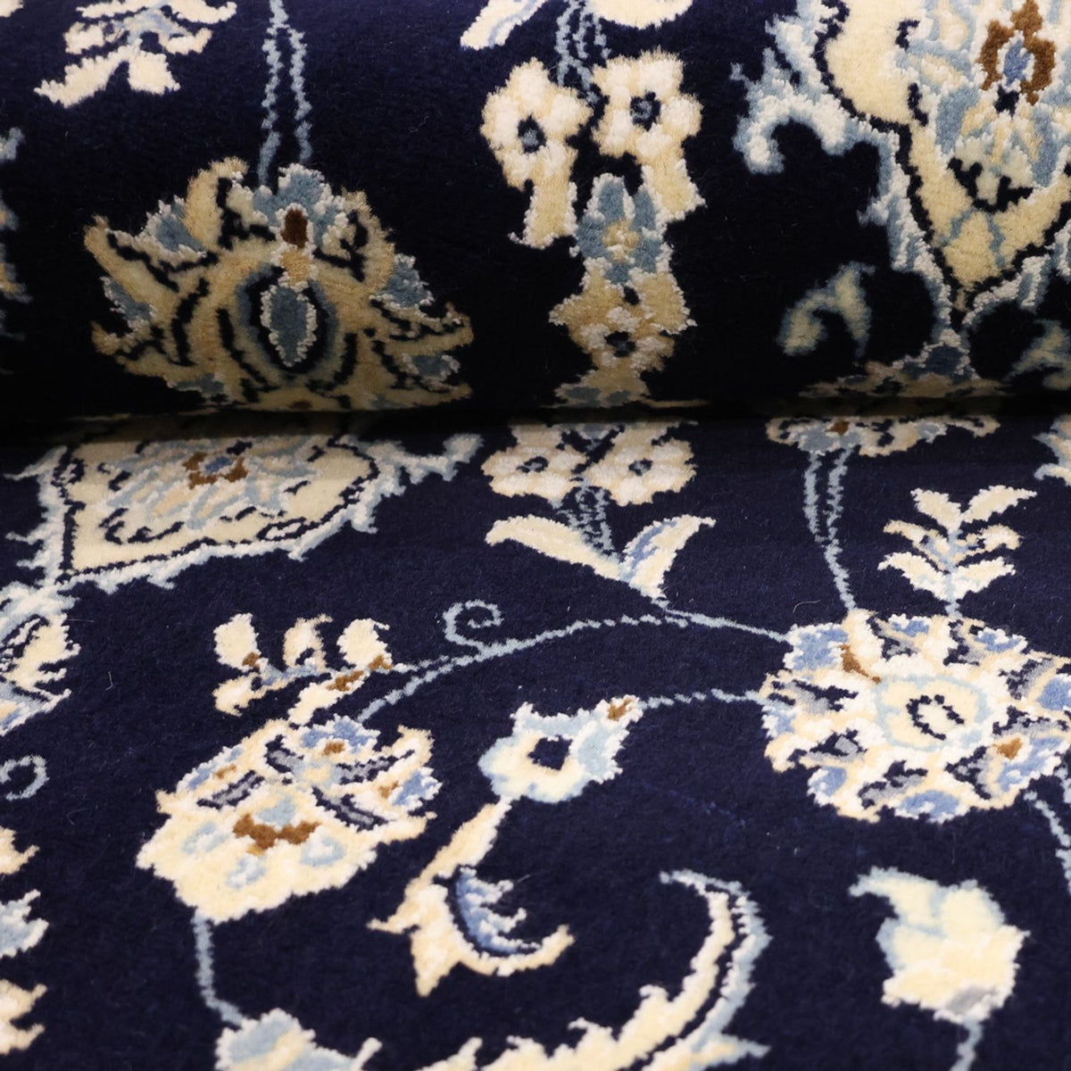 Tapis persan - Nain - Royal - Royal - 136 x 89 cm - bleu foncé