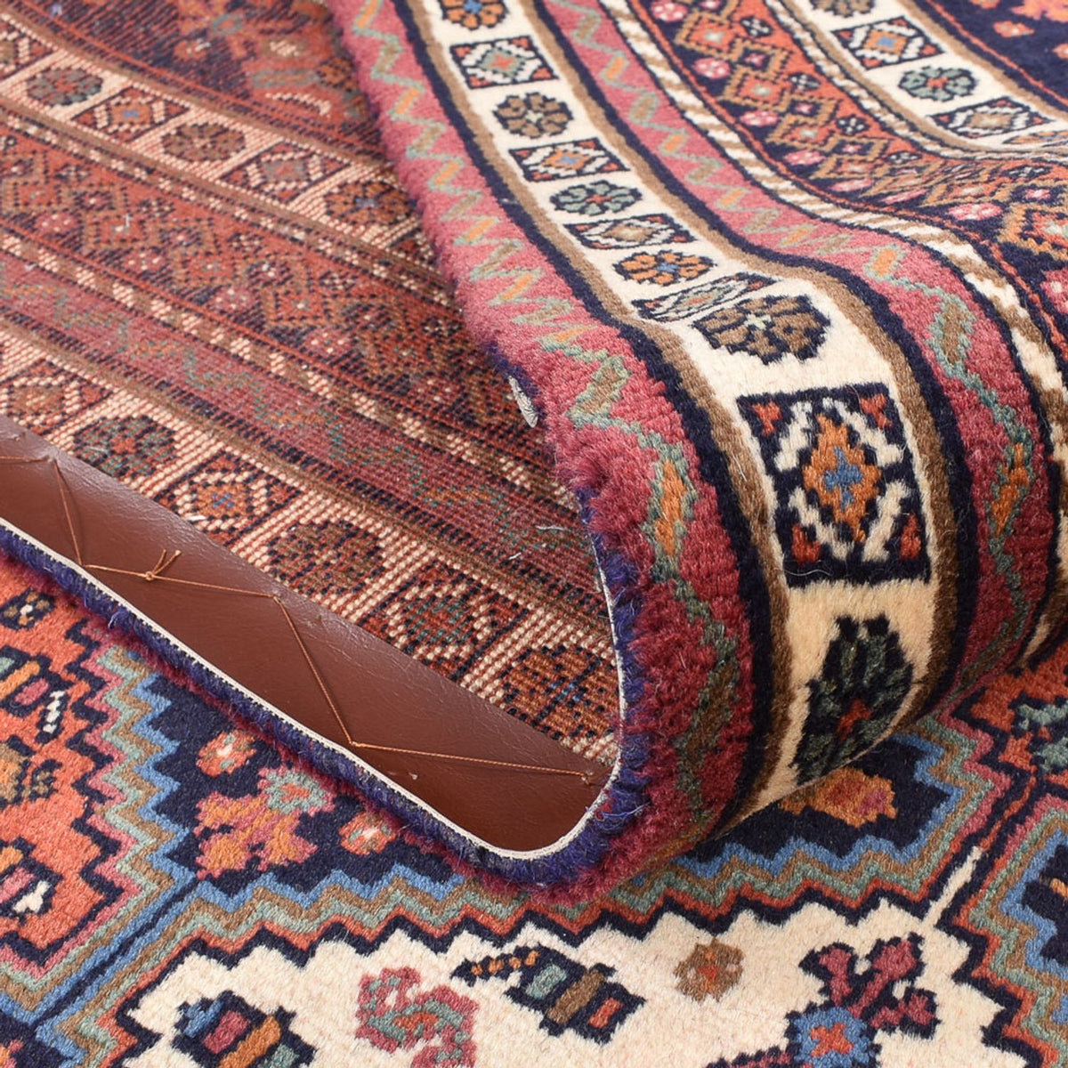 Tapis persan - Nomadic - 245 x 178 cm - rouge clair