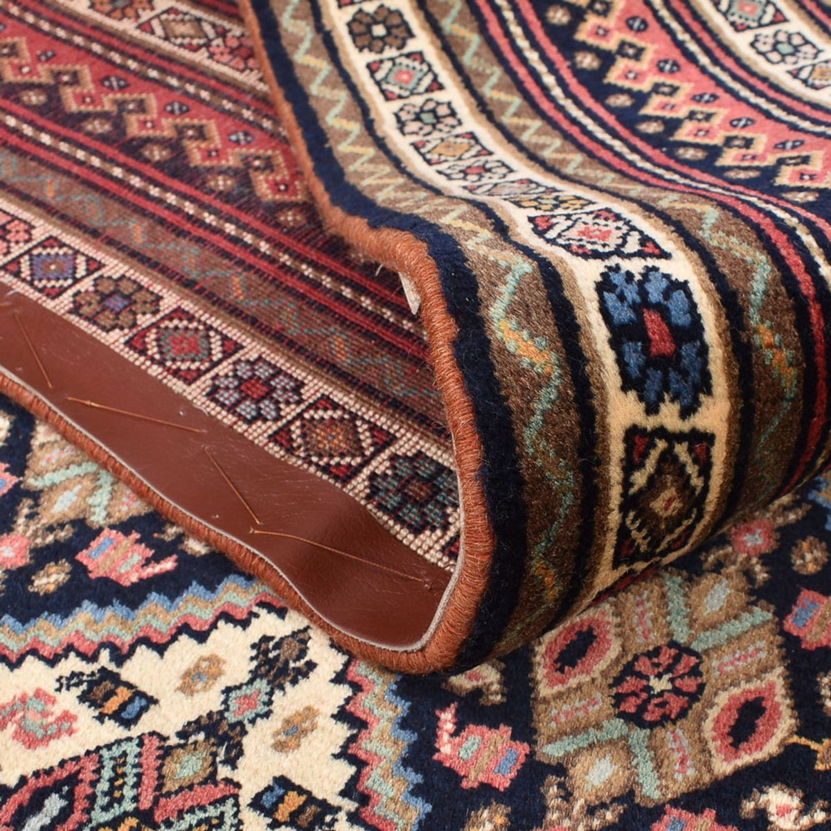 Tapis persan - Nomadic - 253 x 185 cm - rouge clair