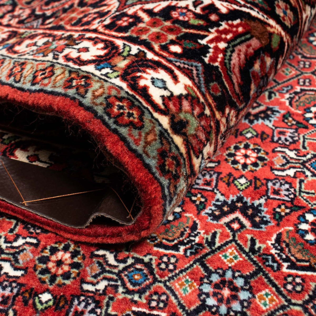 Tapis persan - Bidjar - 237 x 200 cm - rouge foncé