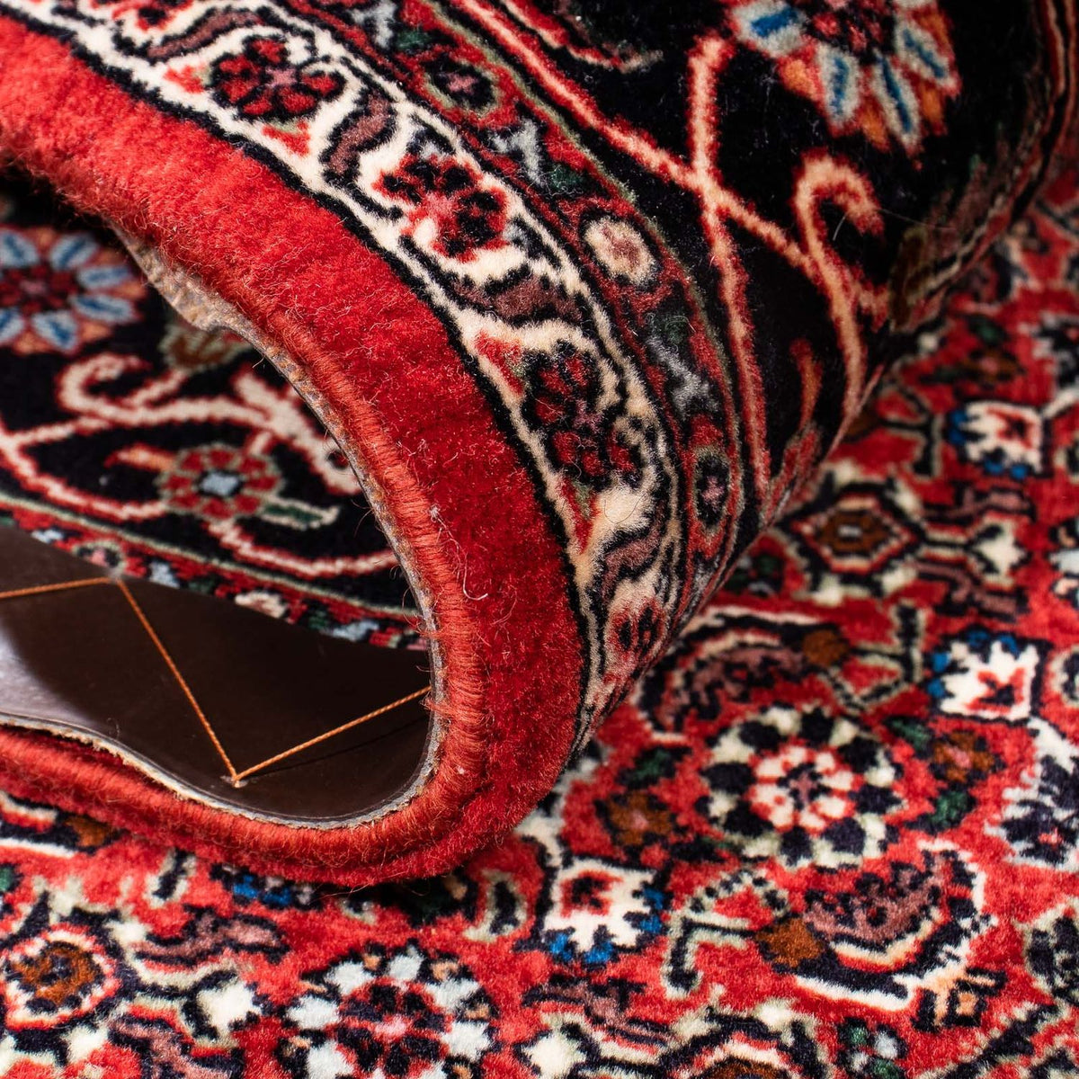 Tapis persan - Bidjar - 238 x 165 cm - rouge foncé