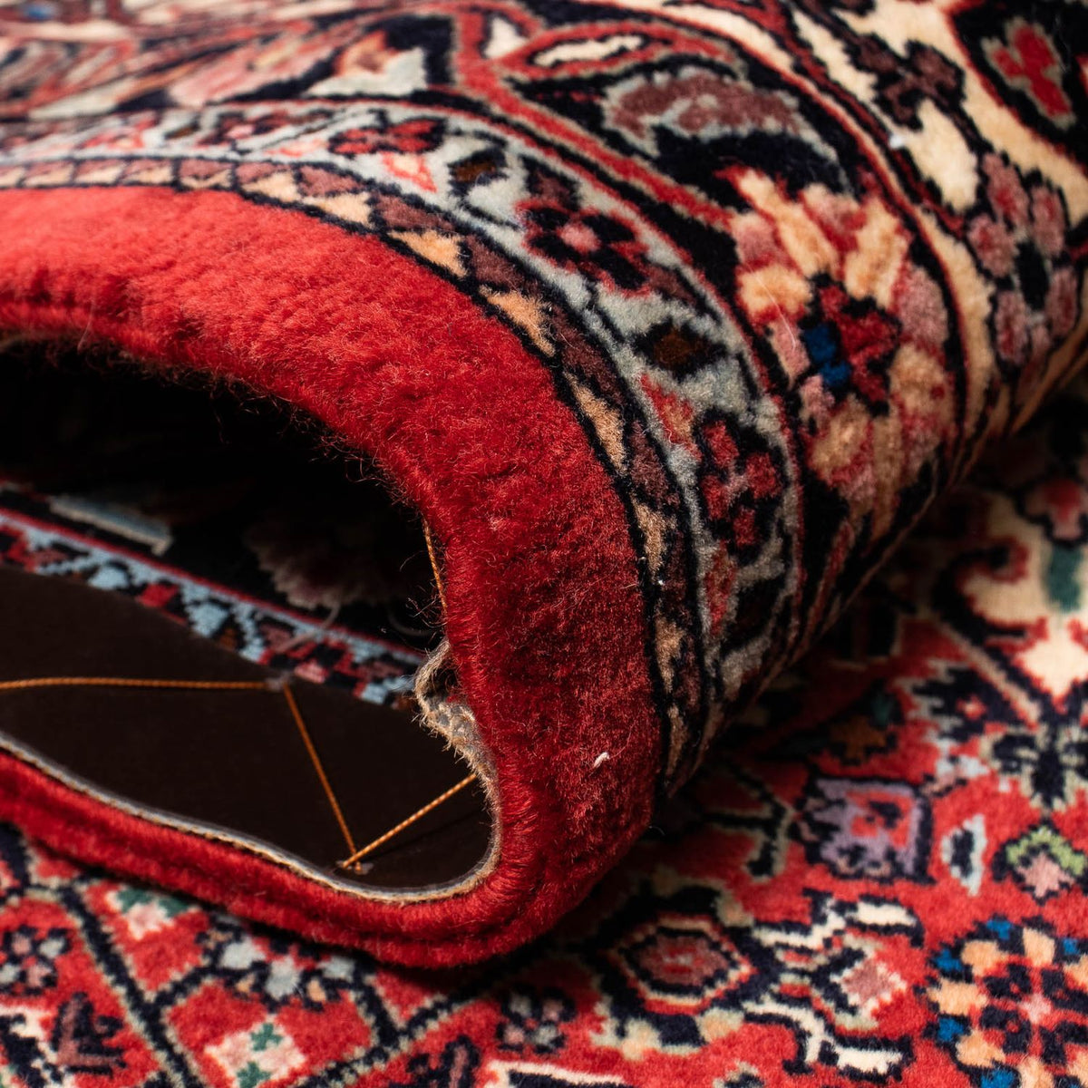 Tapis persan - Bidjar - 247 x 202 cm - rouge foncé