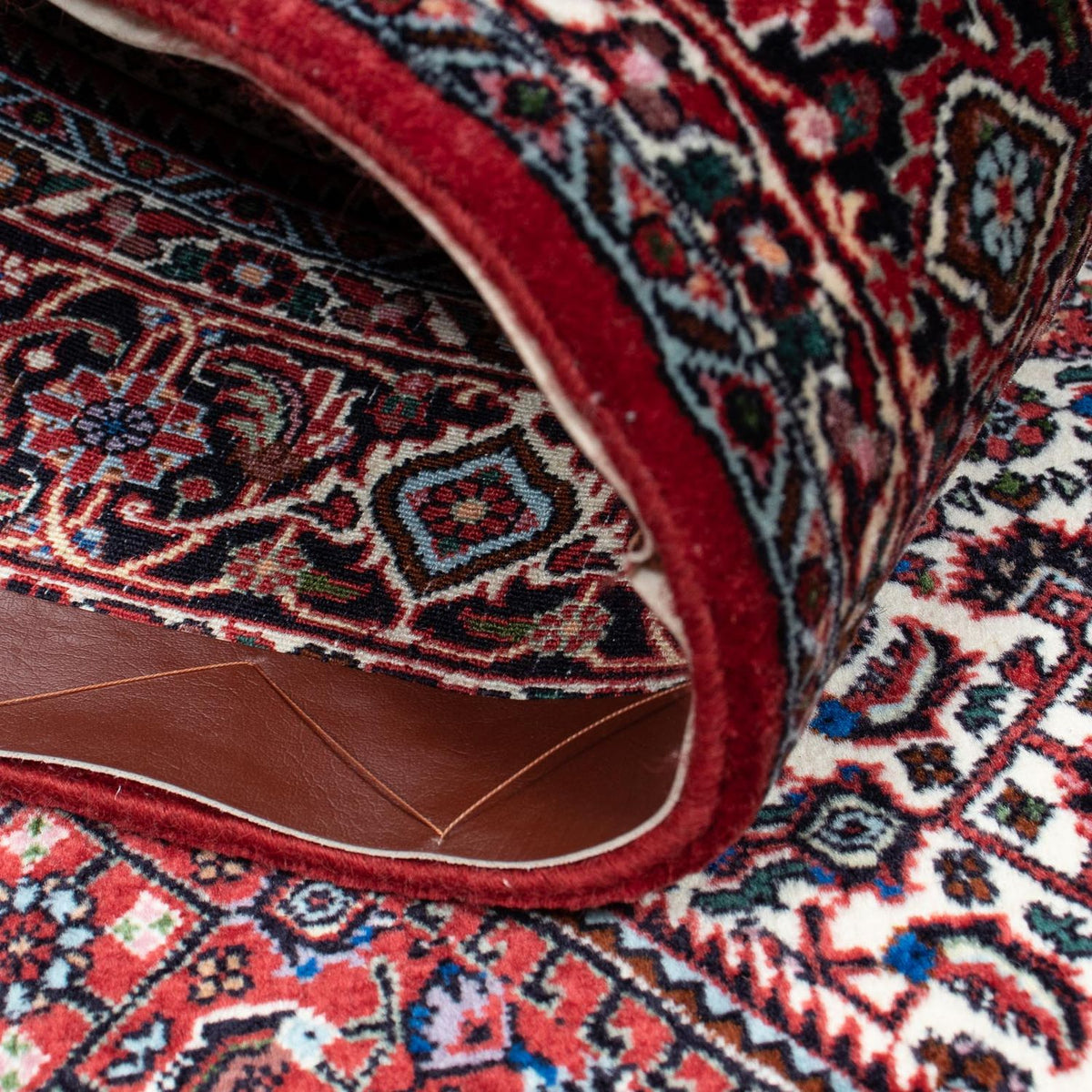 Tapis persan - Bidjar - 228 x 132 cm - rouge clair