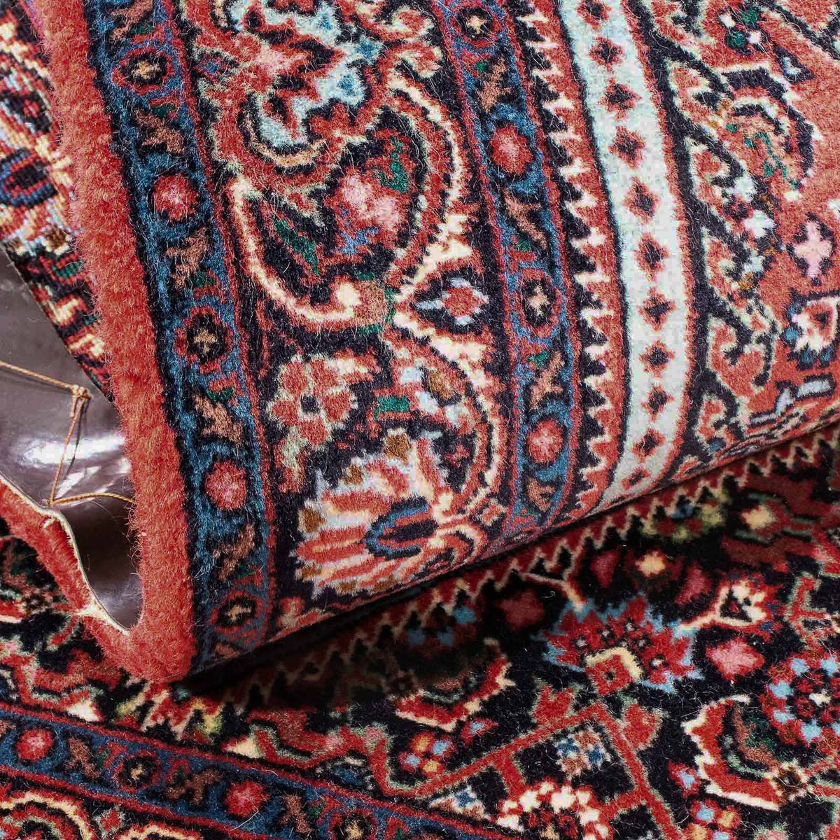 Tapis persan - Bidjar - 135 x 72 cm - rouge clair