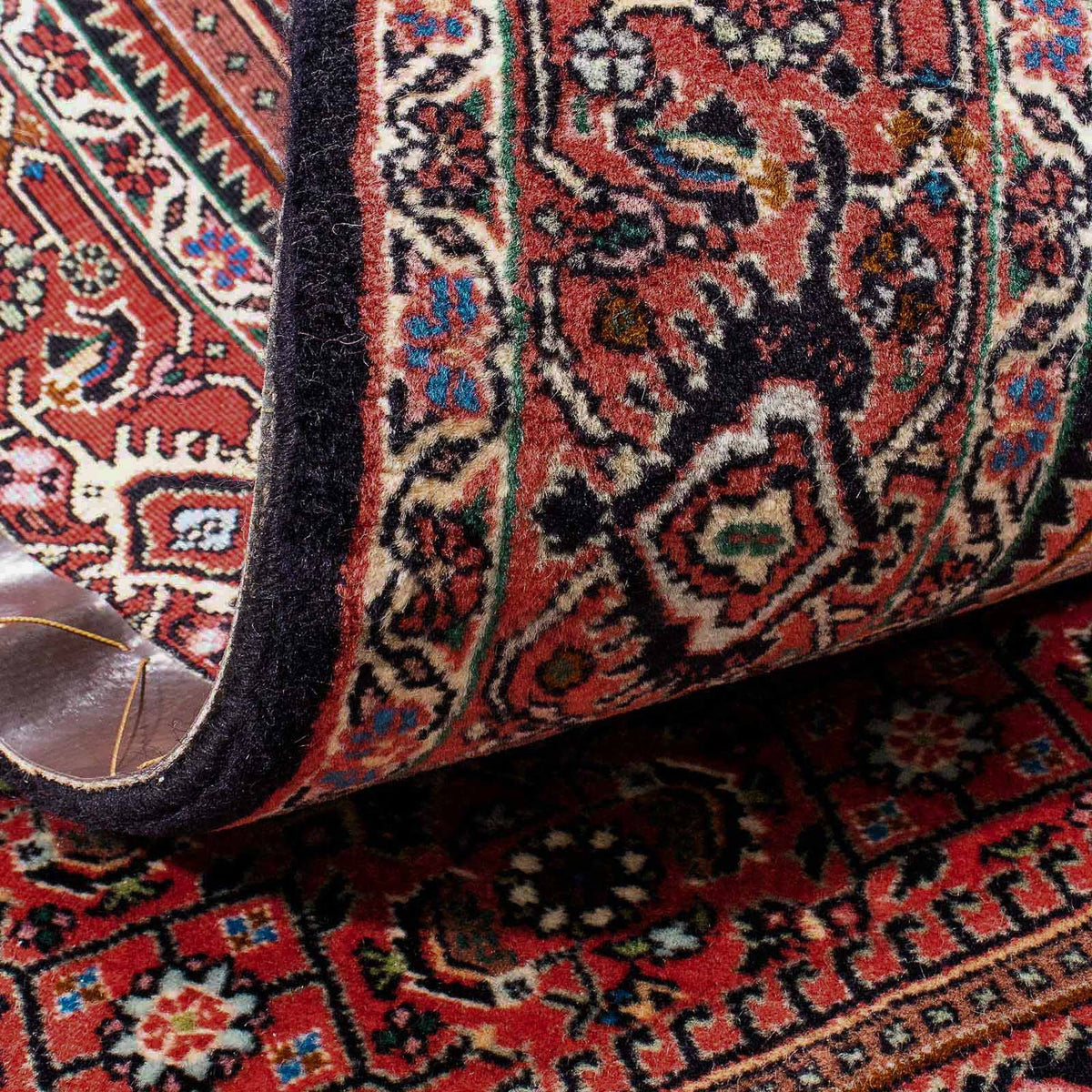 Tapis persan - Bidjar - 179 x 108 cm - rouge clair