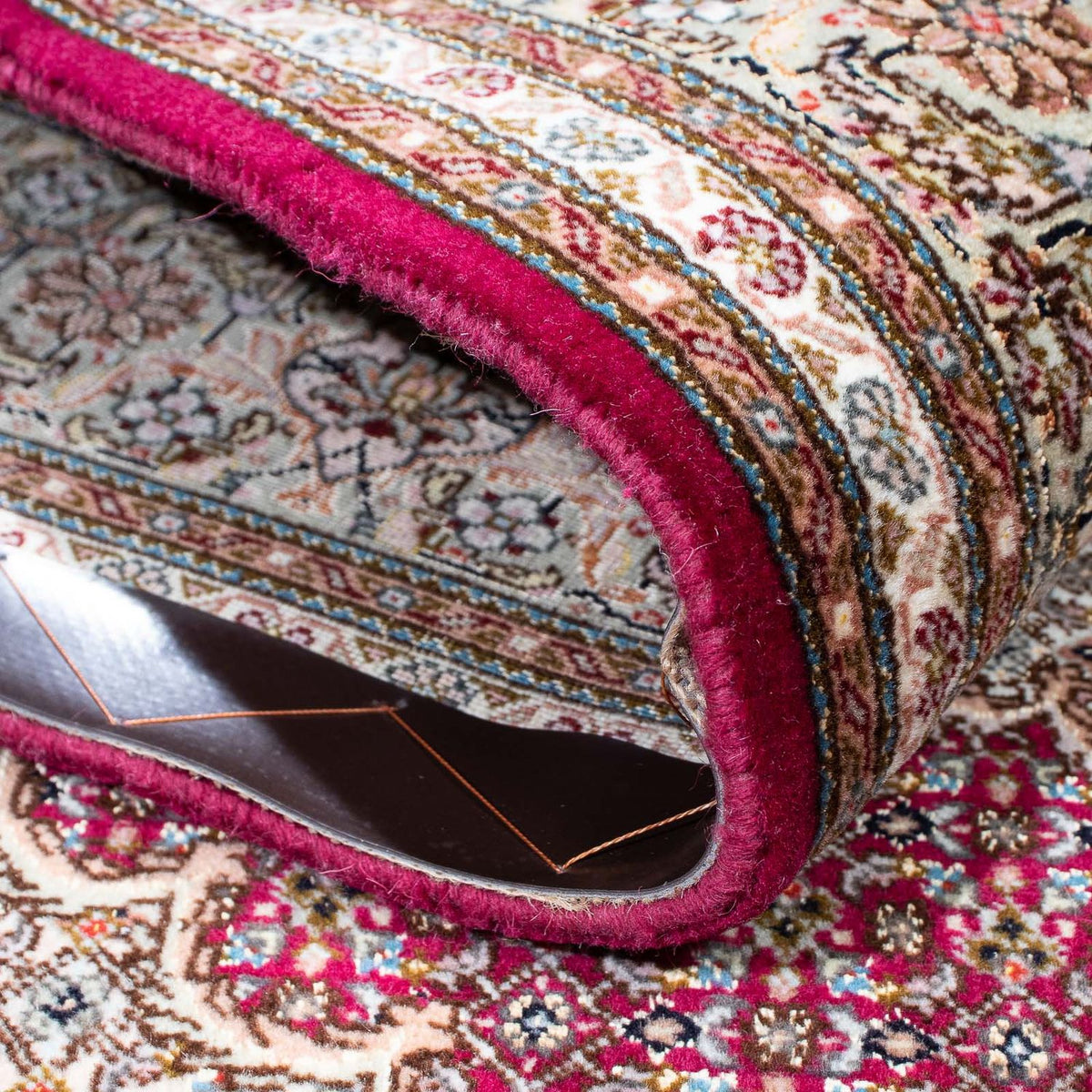 Tapis persan - Tabriz - 208 x 150 cm - rouge foncé