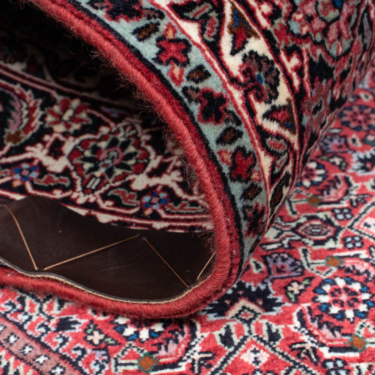 Tapis persan - Bidjar - 198 x 132 cm - rouge clair