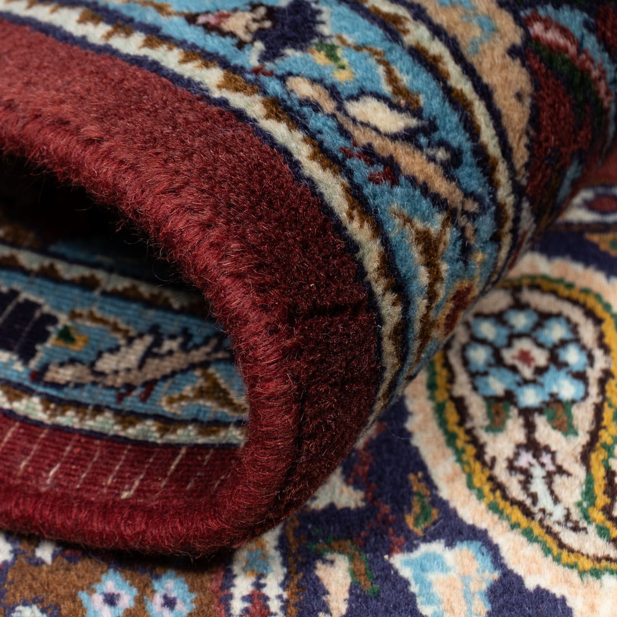 Tapis persan - Classique - 242 x 165 cm - rouge foncé