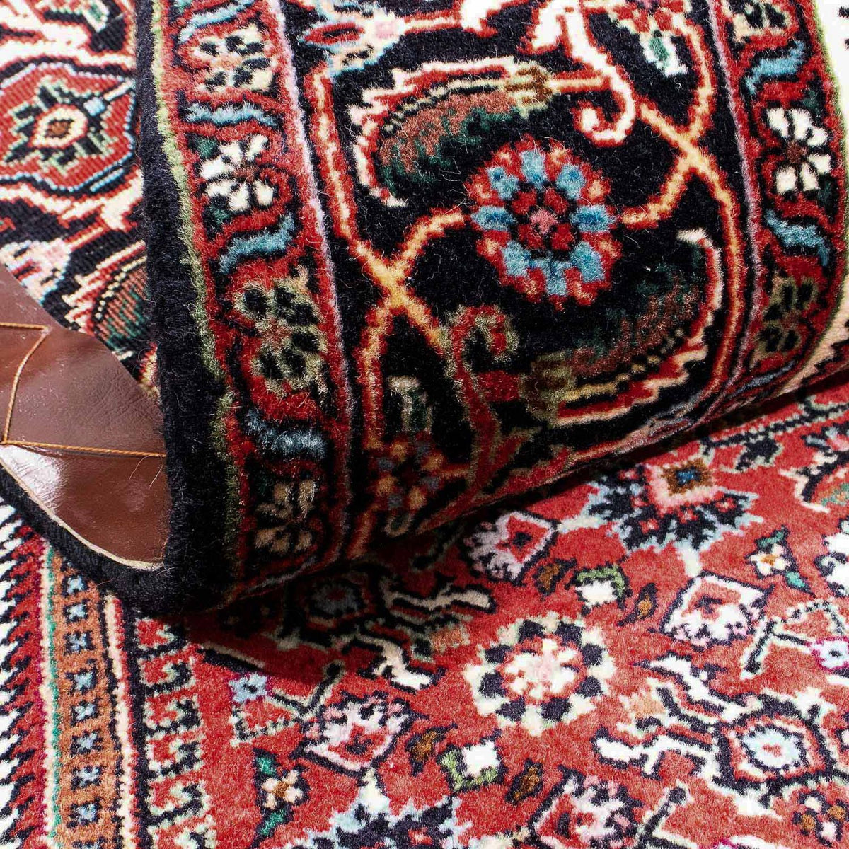 Tapis persan - Bidjar - 177 x 112 cm - rouge foncé