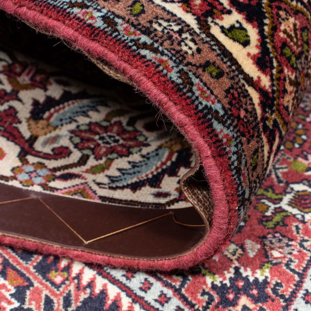 Tapis persan - Bidjar - 203 x 139 cm - rouge