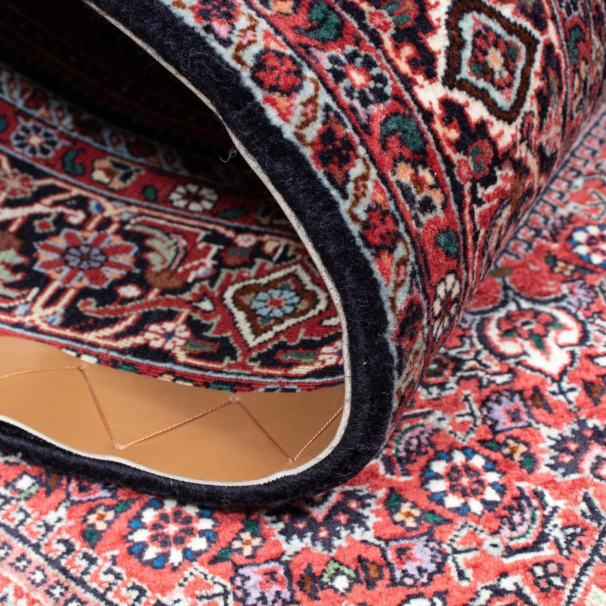 Tapis persan - Bidjar - 215 x 132 cm - rouge clair