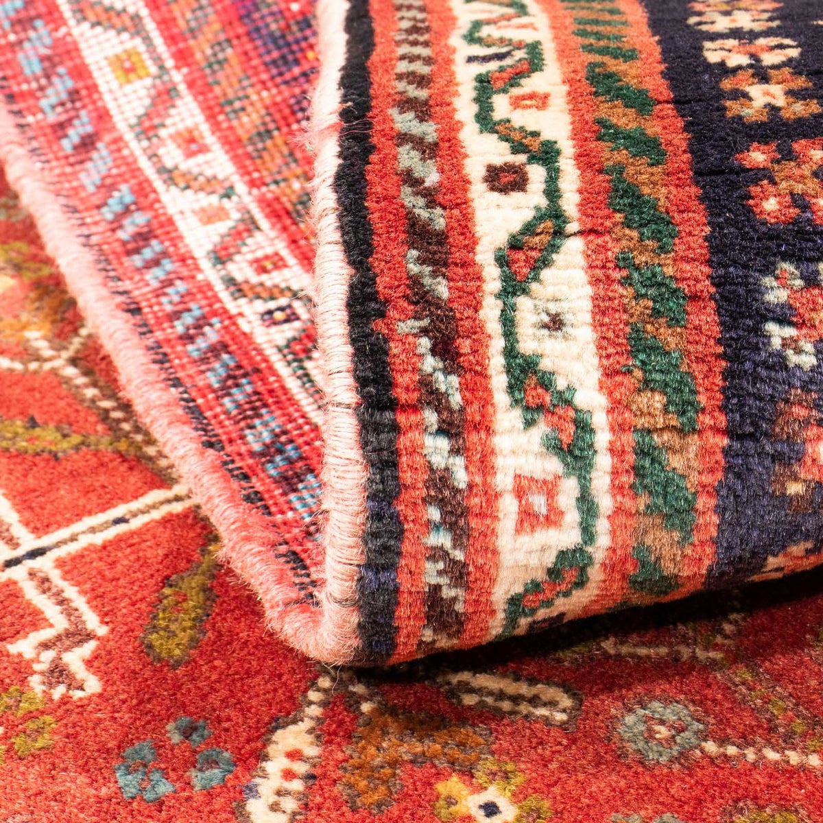 Tapis persan - Nomadic - 136 x 92 cm - rouge foncé