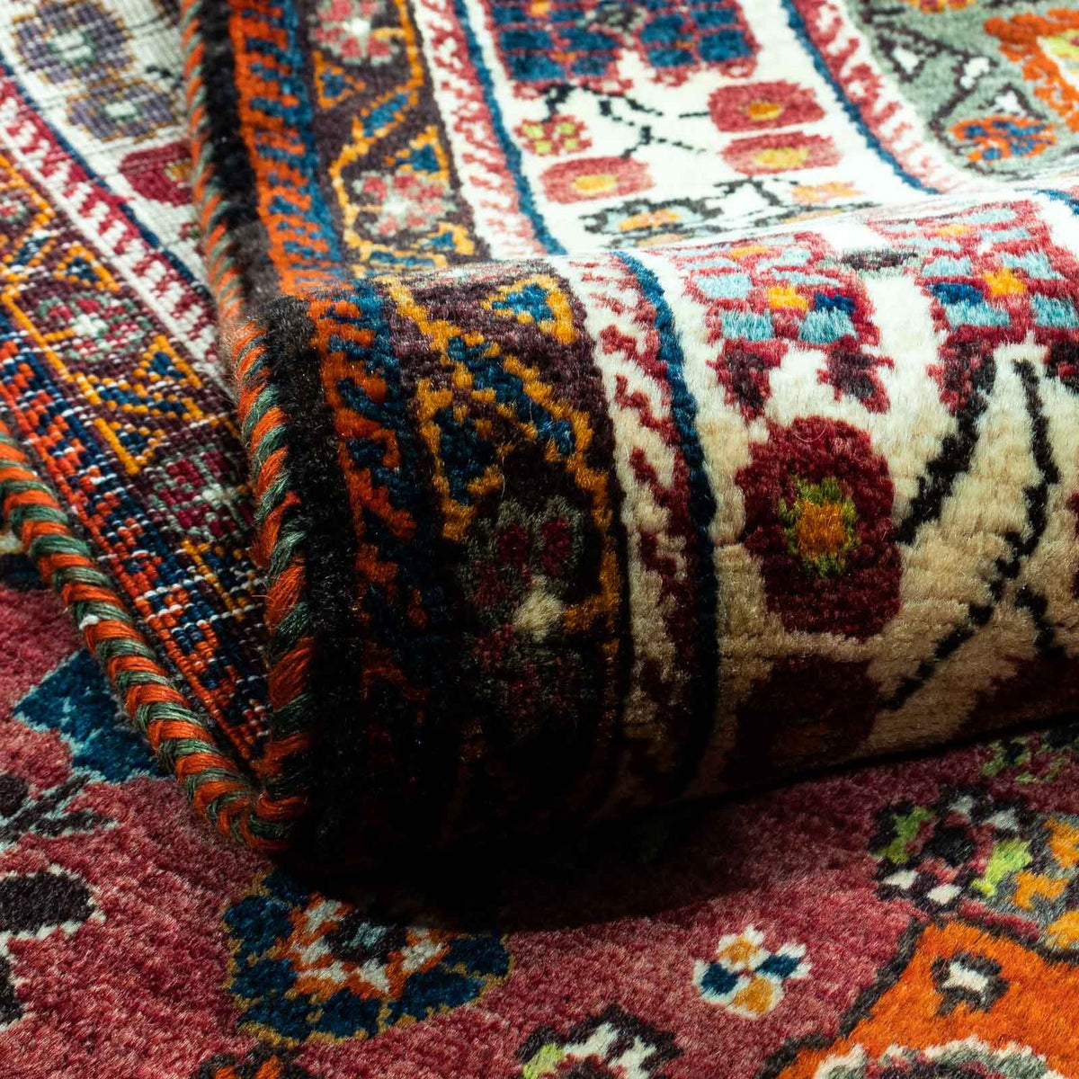 Tapis persan - Nomadic - 243 x 170 cm - rouge foncé