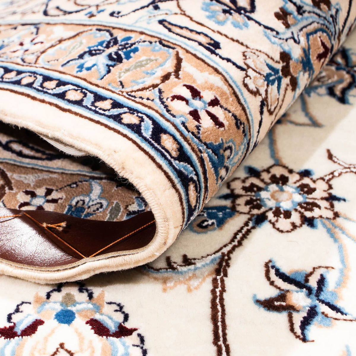 Tapis persan - Nain - Premium - 243 x 160 cm - beige