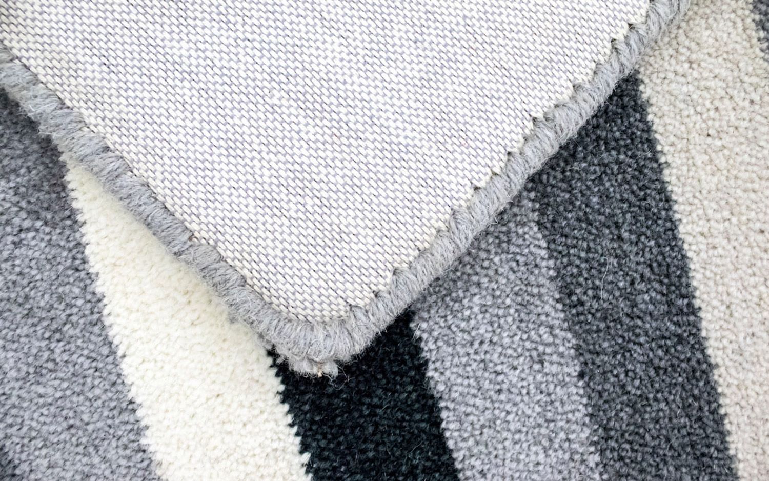 Tapis en laine - 138 x 72 cm - multicolore