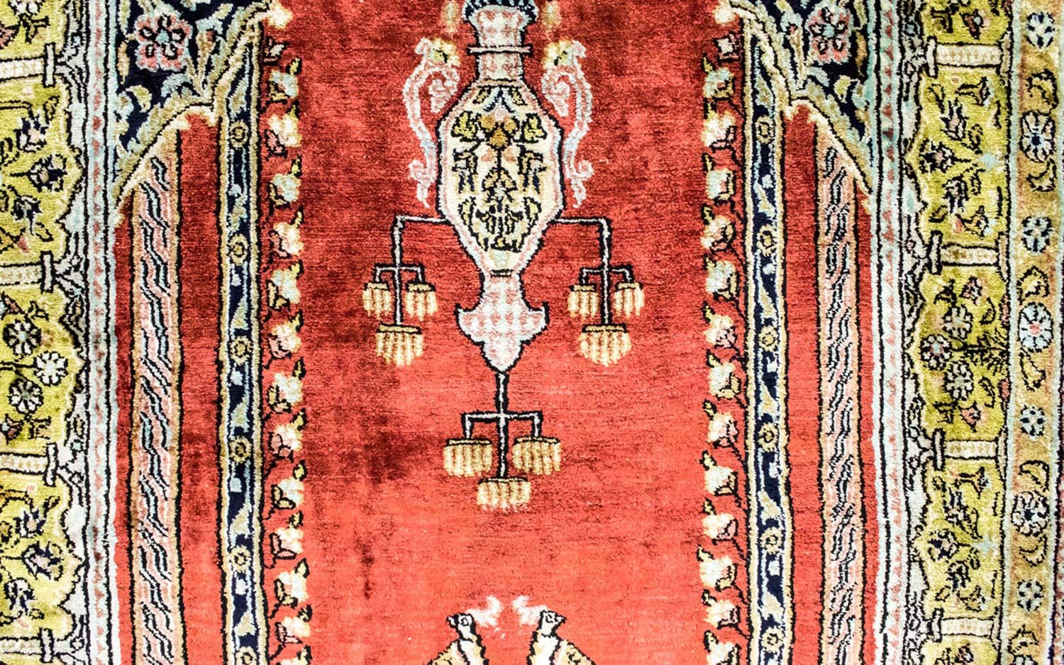 Tapis en soie - Kayseri - 137 x 77 cm - rouge