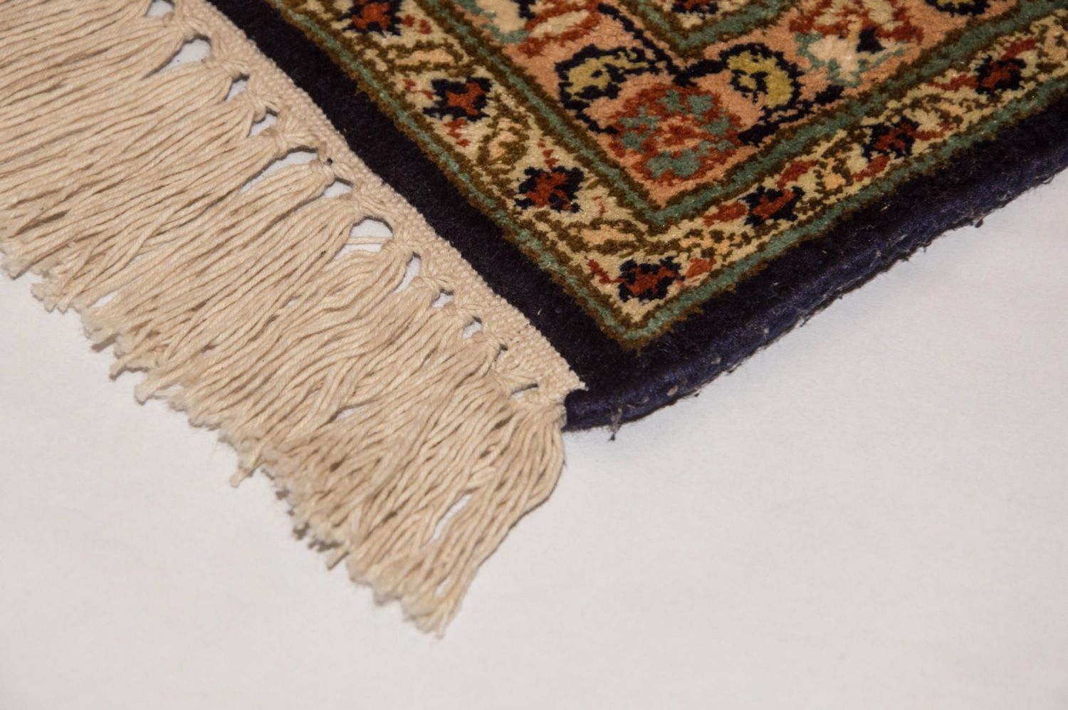 Tapis en soie - Soie du Cachemire - 285 x 183 cm - bleu foncé
