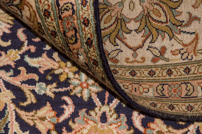 Tapis en soie - Soie du Cachemire - 285 x 183 cm - bleu foncé