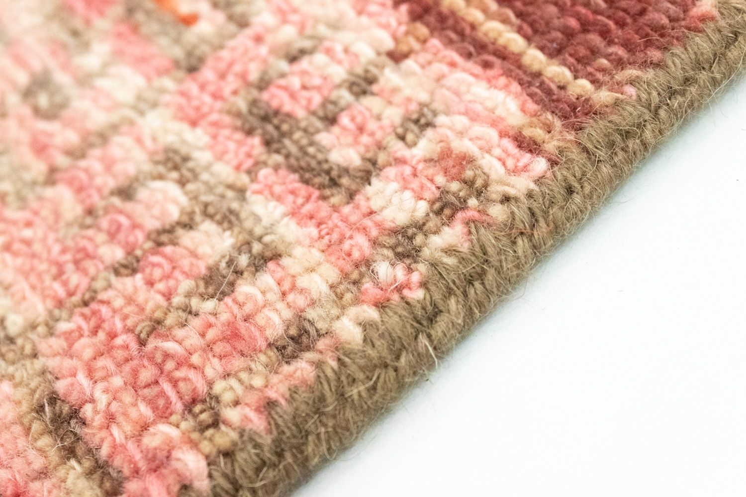 Tapis design carré  - 66 x 61 cm - rose