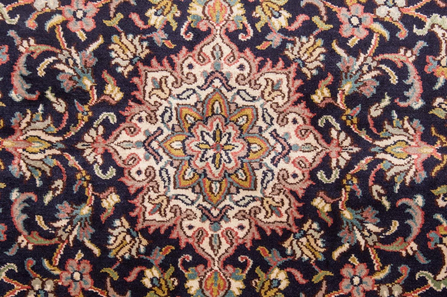 Tapis en soie - Soie du Cachemire - 150 x 93 cm - bleu foncé