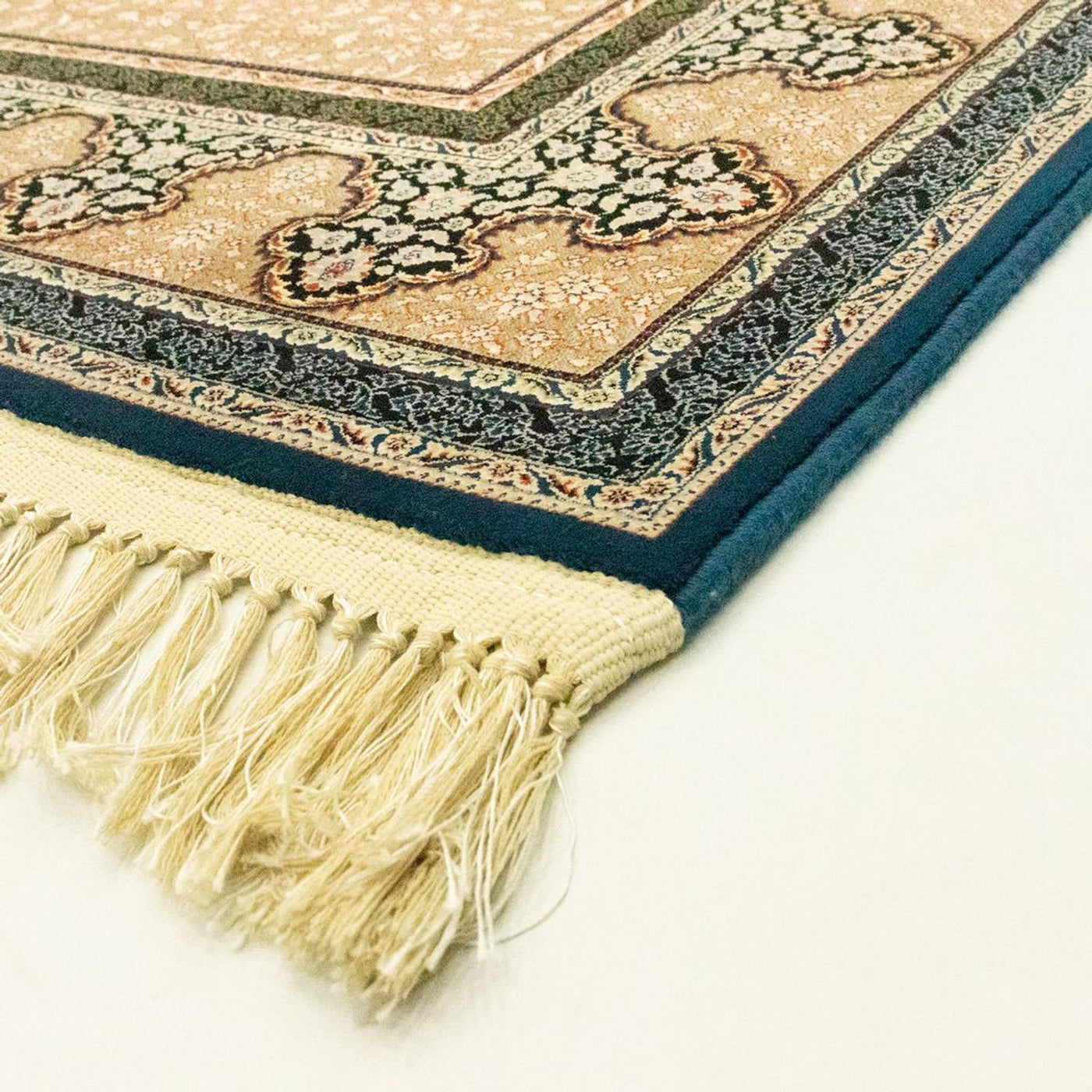 Tapis persan Naghmaa