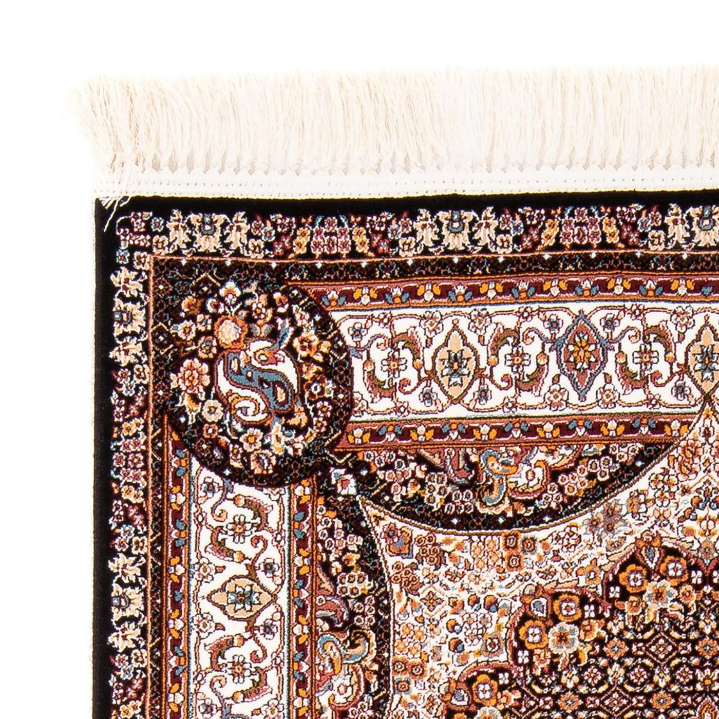 Tapis persan Aras