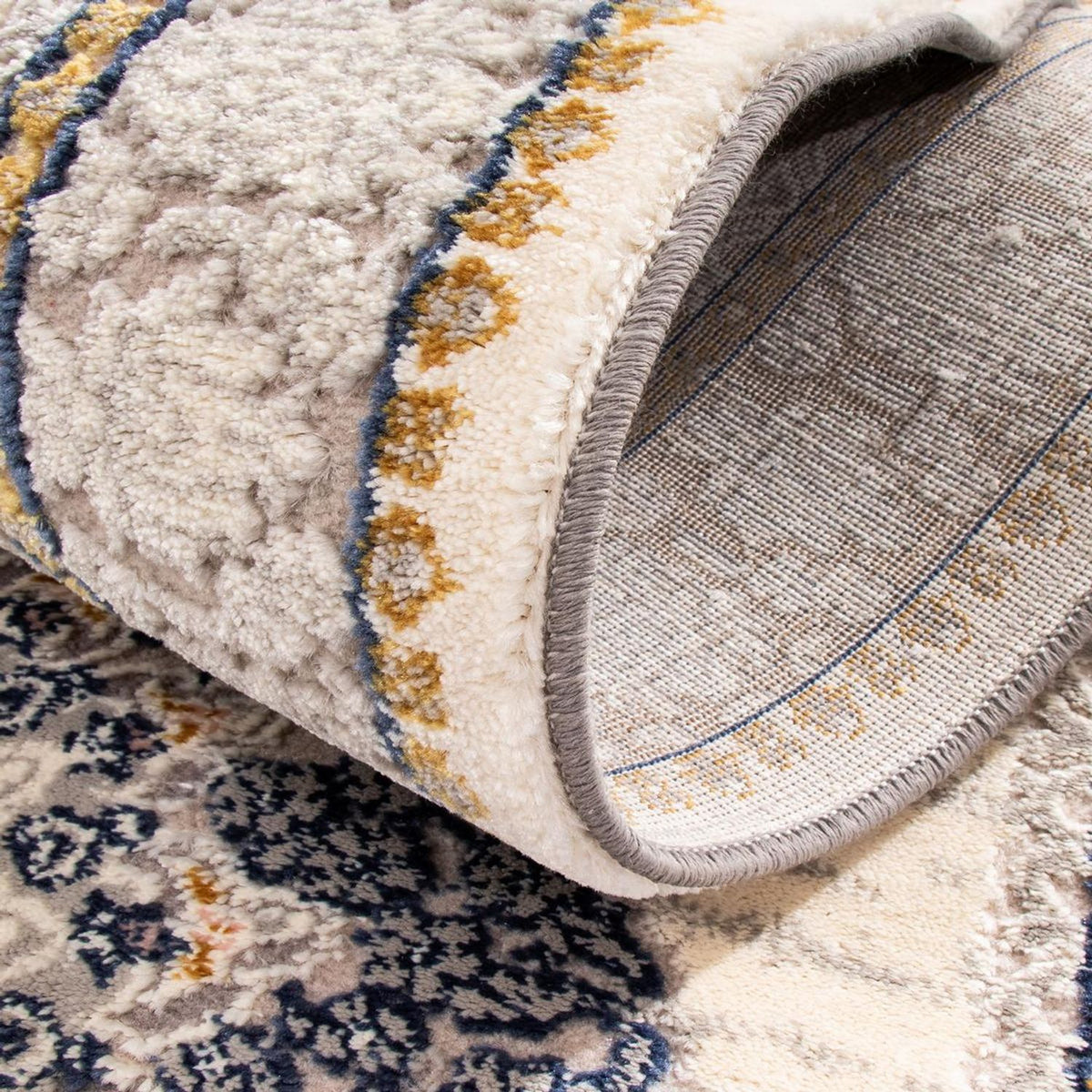 Tapis oriental tissé Mina