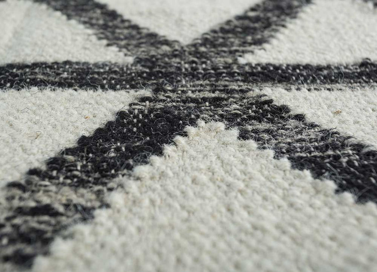 DP02-RUG1122946-150x90