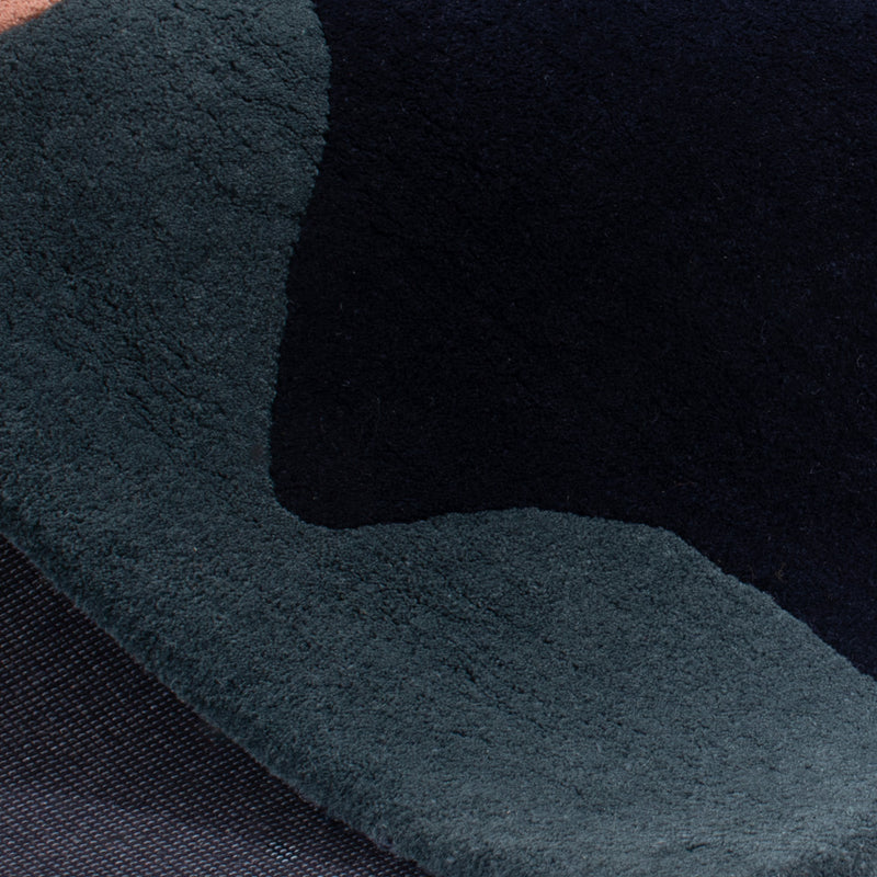 Image for ML-Avant-GardeLayers-180x120---03.jpg