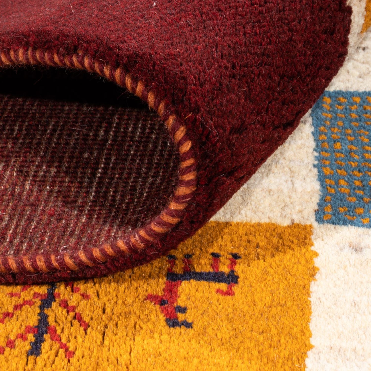 Tapis Gabbeh - Persan - 197 x 155 cm - multicolore