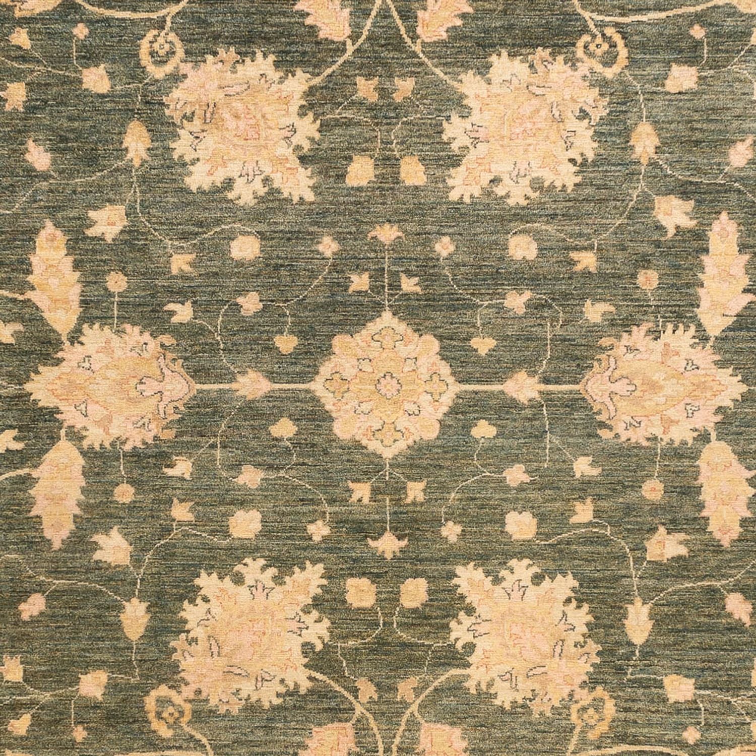 Tapis Ziegler - 348 x 256 cm - vert olive