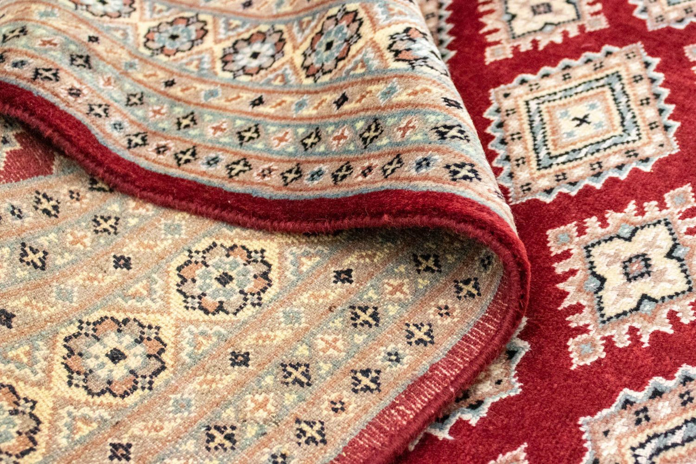 Tapis Pakistani - 198 x 136 cm - rouge