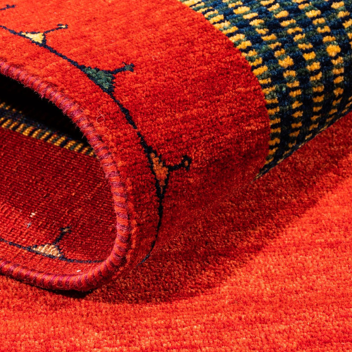 Tapis Gabbeh - Persan - 185 x 122 cm - rouge