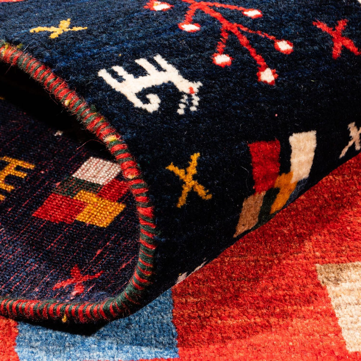 Tapis Gabbeh - Persan - 172 x 126 cm - rouge