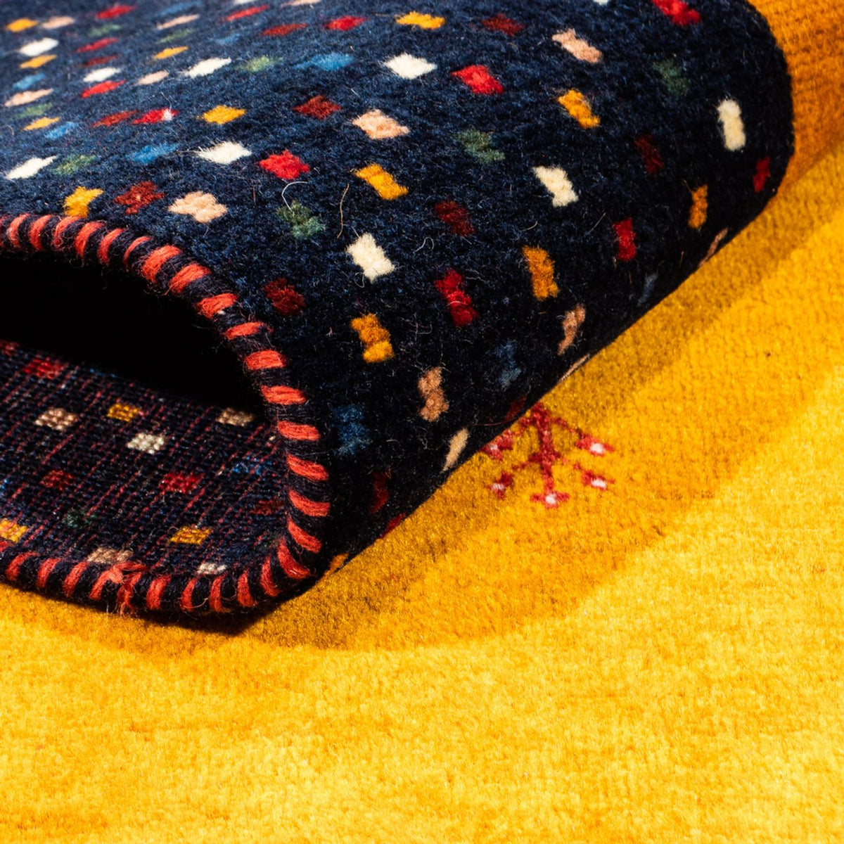 Tapis Gabbeh - Persan - 180 x 132 cm - or