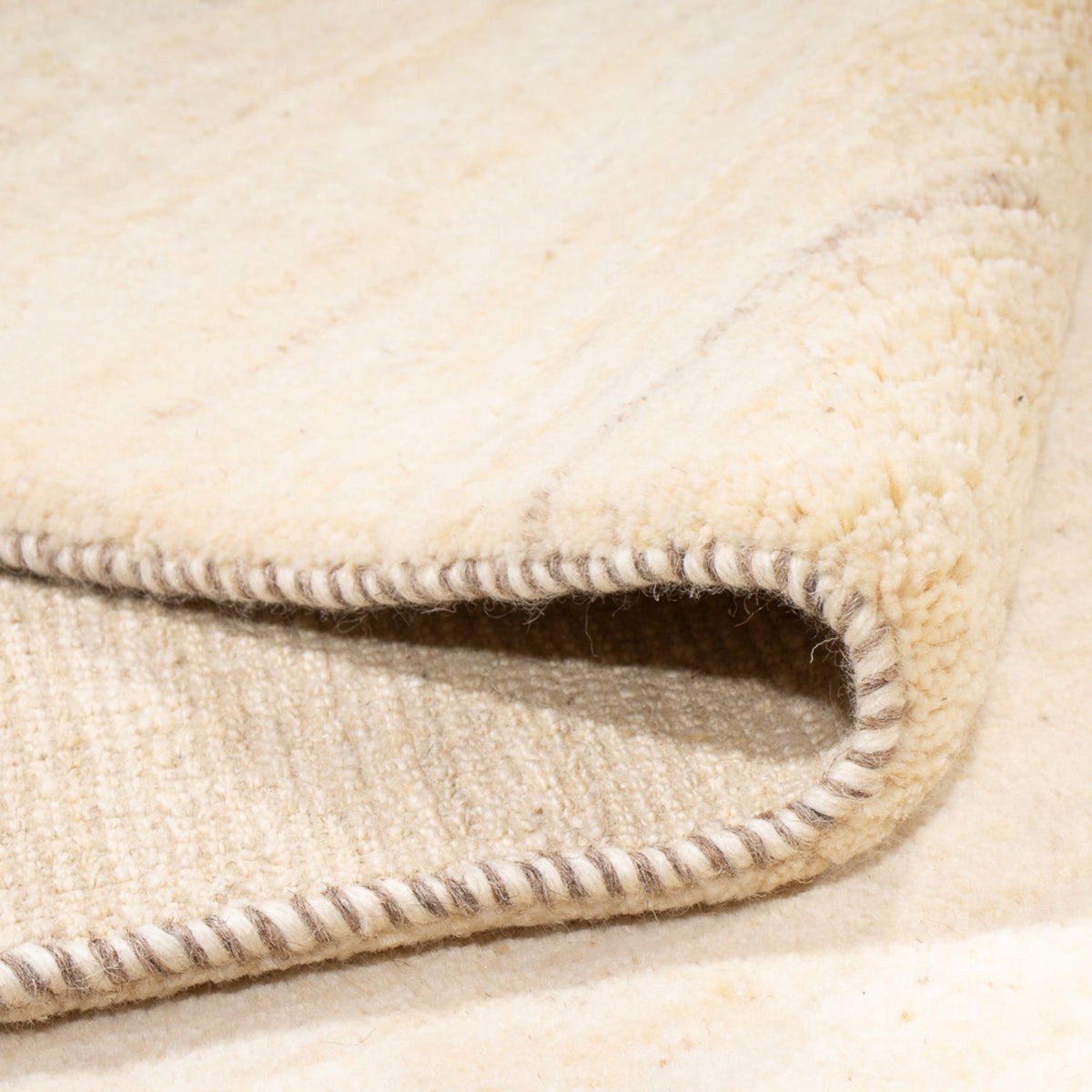 Tapis Gabbeh - Persan - 280 x 257 cm - beige clair