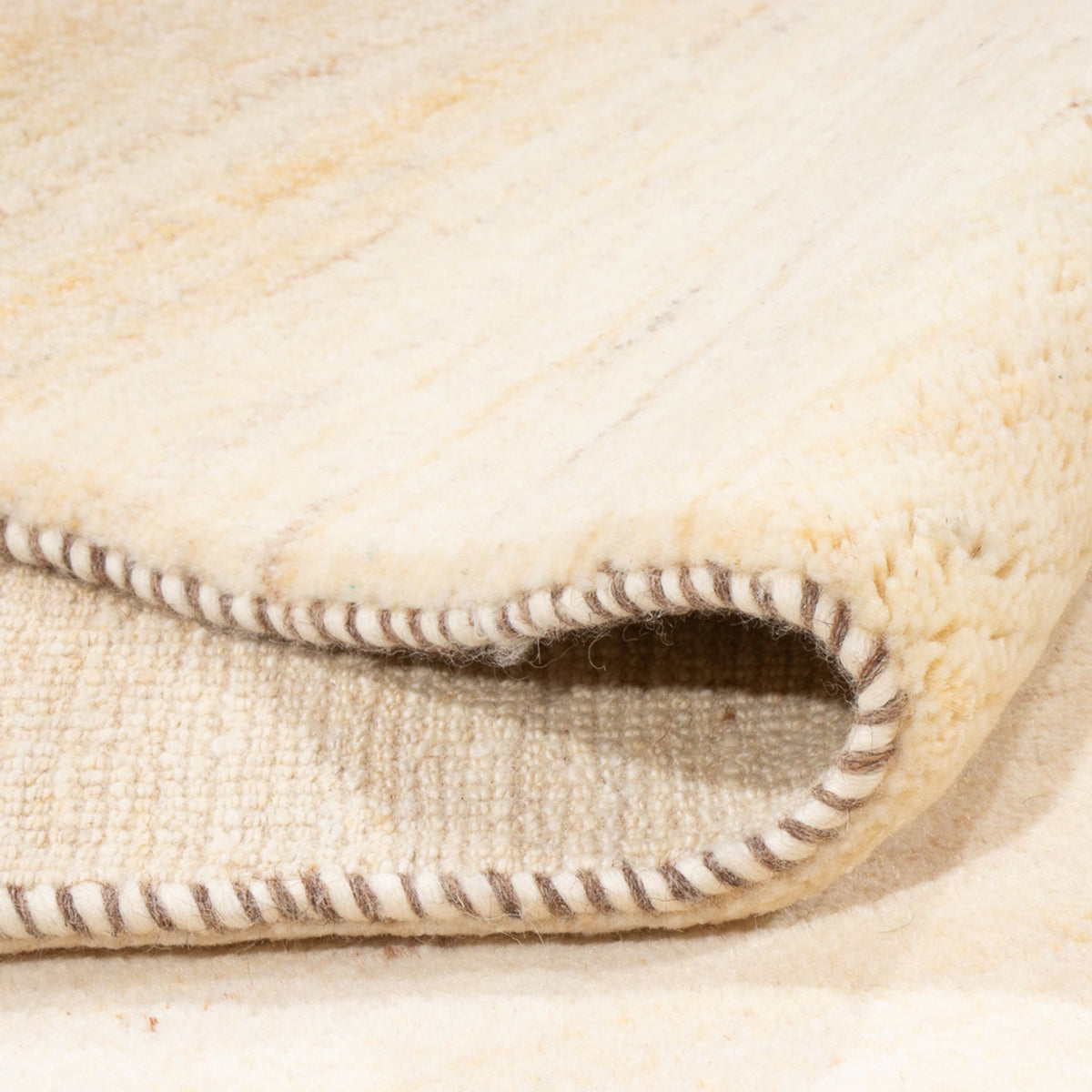 Tapis Gabbeh - Persan - 238 x 175 cm - beige clair