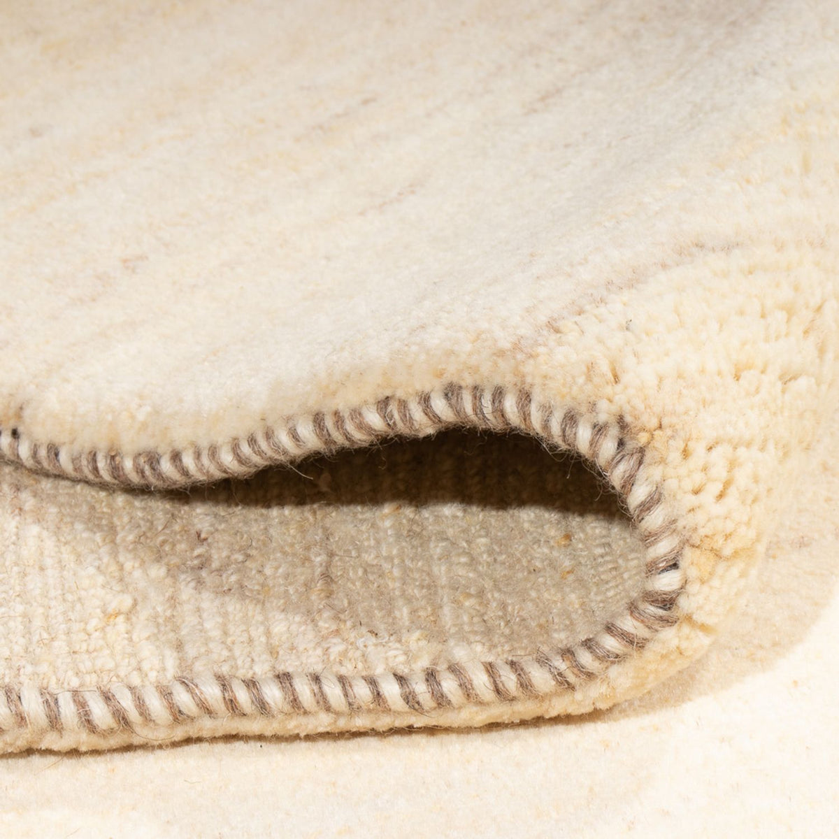 Tapis Gabbeh - Persan - 226 x 174 cm - beige clair