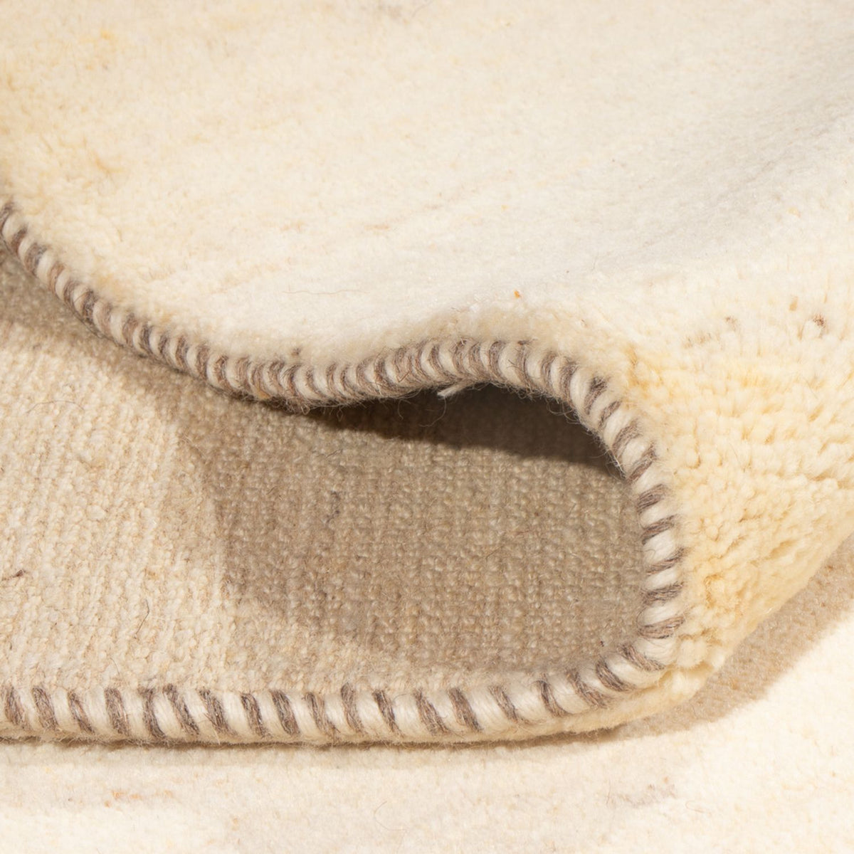 Tapis Gabbeh - Persan - 234 x 172 cm - beige clair