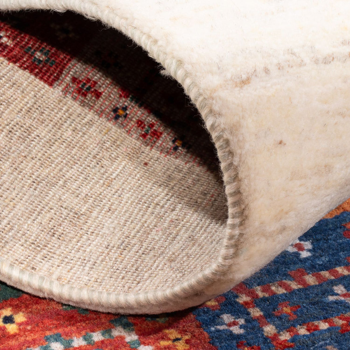 Tapis Gabbeh - Loribaft Persan - 136 x 85 cm - multicolore