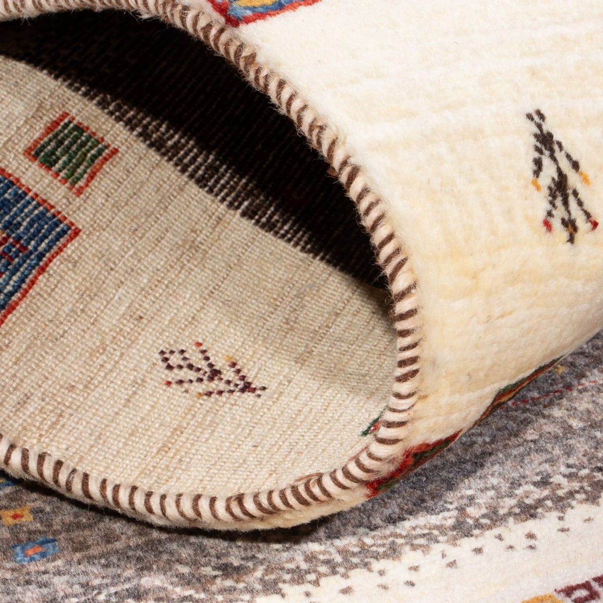 Tapis Gabbeh - Loribaft Persan - 126 x 84 cm - multicolore