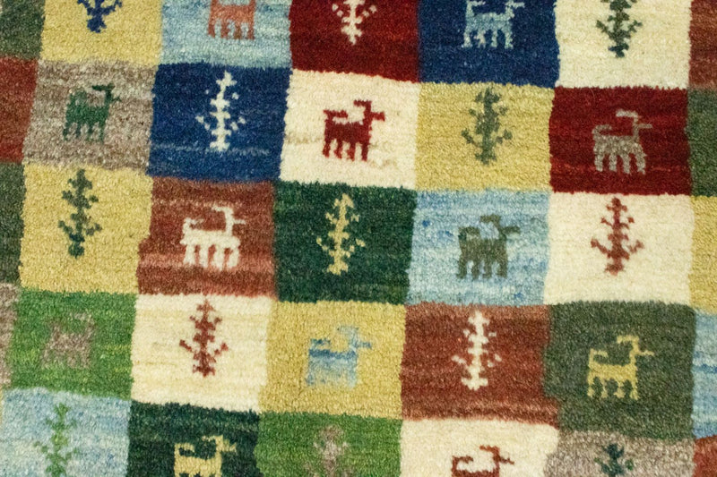 Tapis Gabbeh - Persan - 136 x 100 cm - colorée