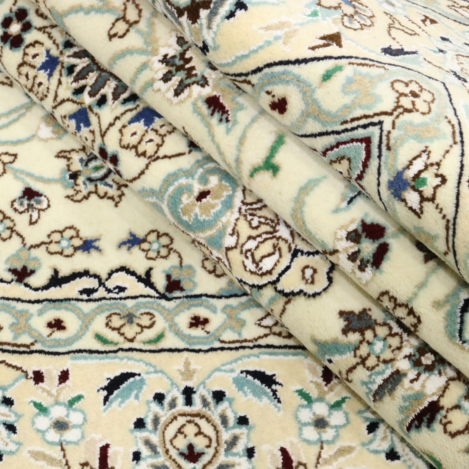 Tapis persan - Nain - Royal - 246 x 154 cm - beige